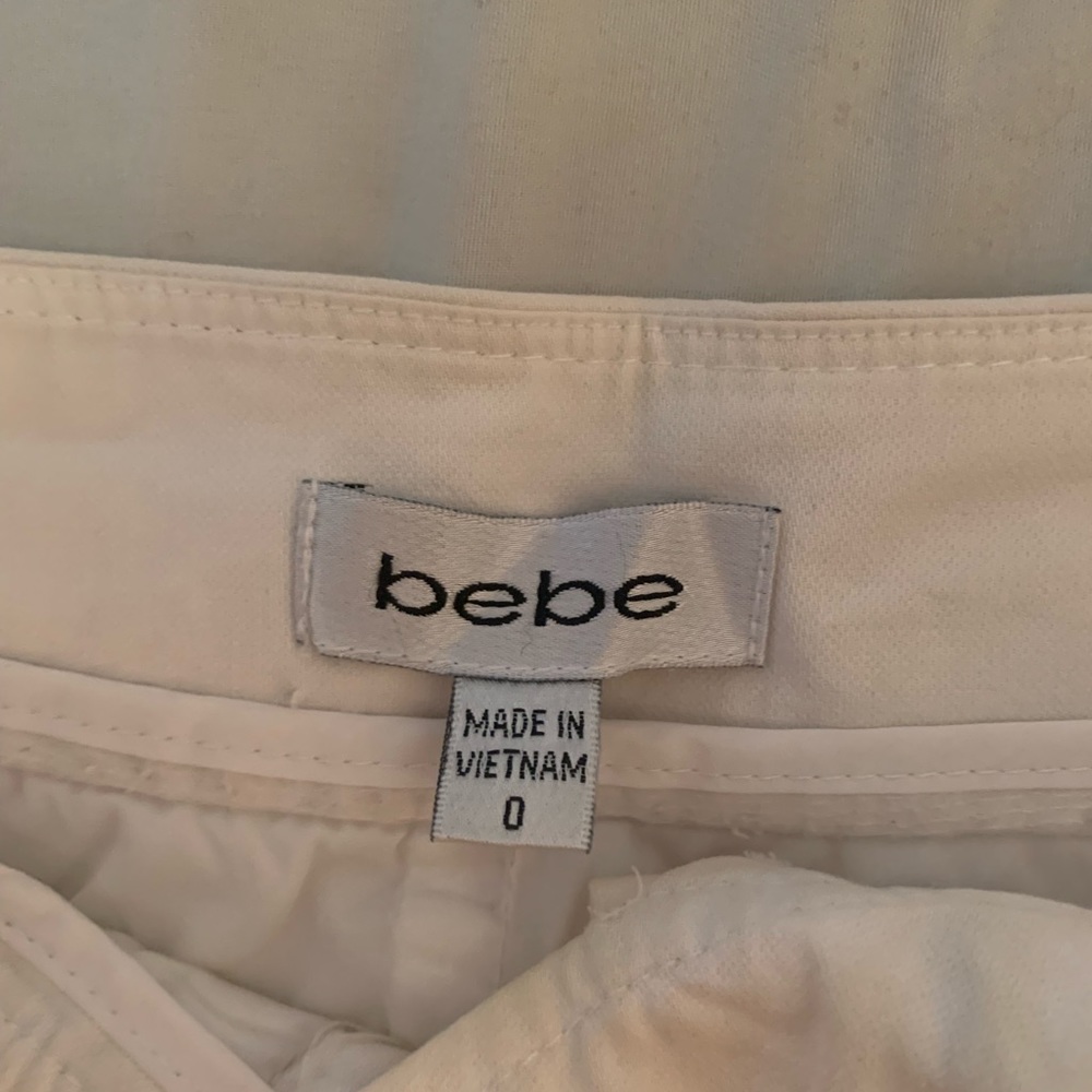 BEBE short white shorts
